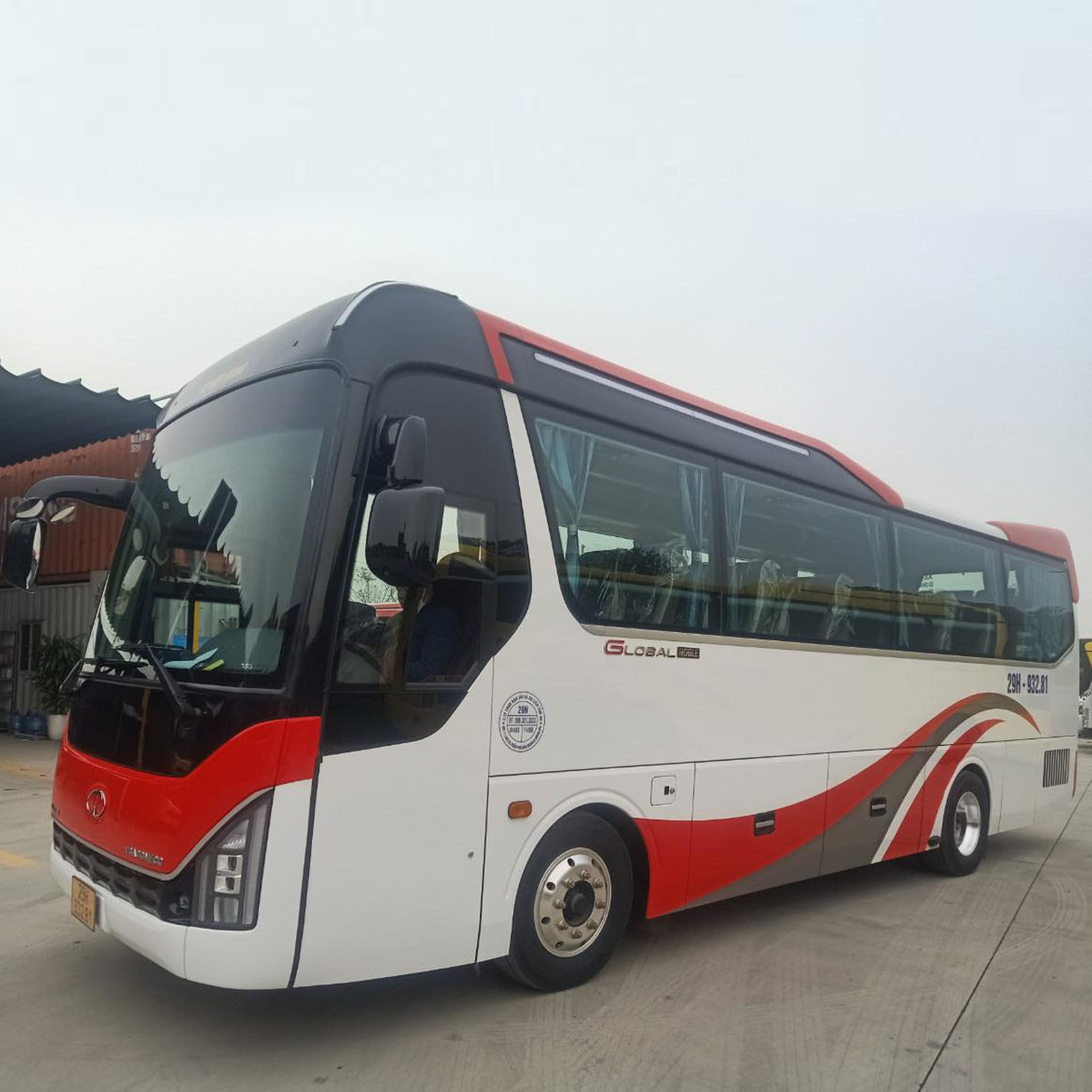 รถเช่าส่วนตัวพร้อมคนขับ 29-45 ที่นั่ง